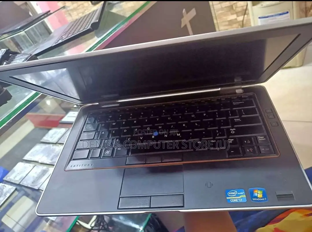 Laptop Dell Latitude E6330 4GB Intel Core I5 SSD 256GB