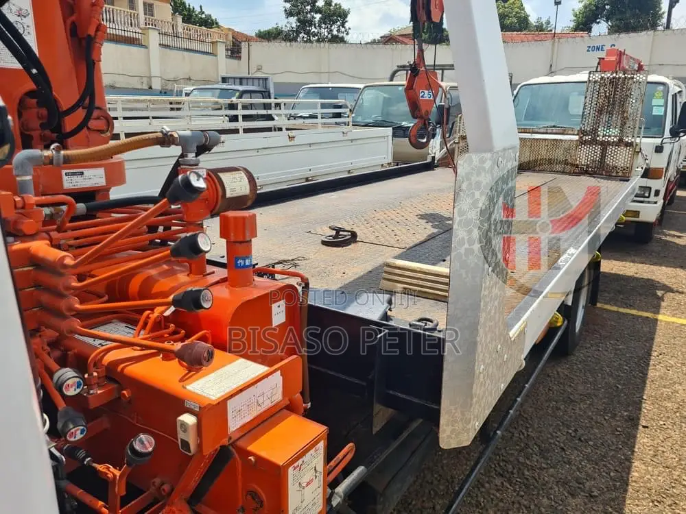 Crane Truck