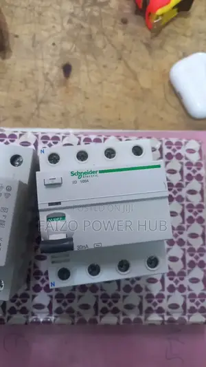 RCCB 63A 4pole 300ma Residual Current Circuit Breaker