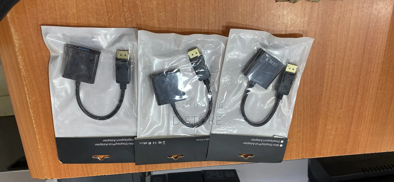 DP to VGA Adapter