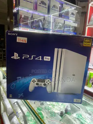 Sony Playstation 4 Pro White