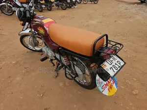 Bajaj Boxer 2023 Red