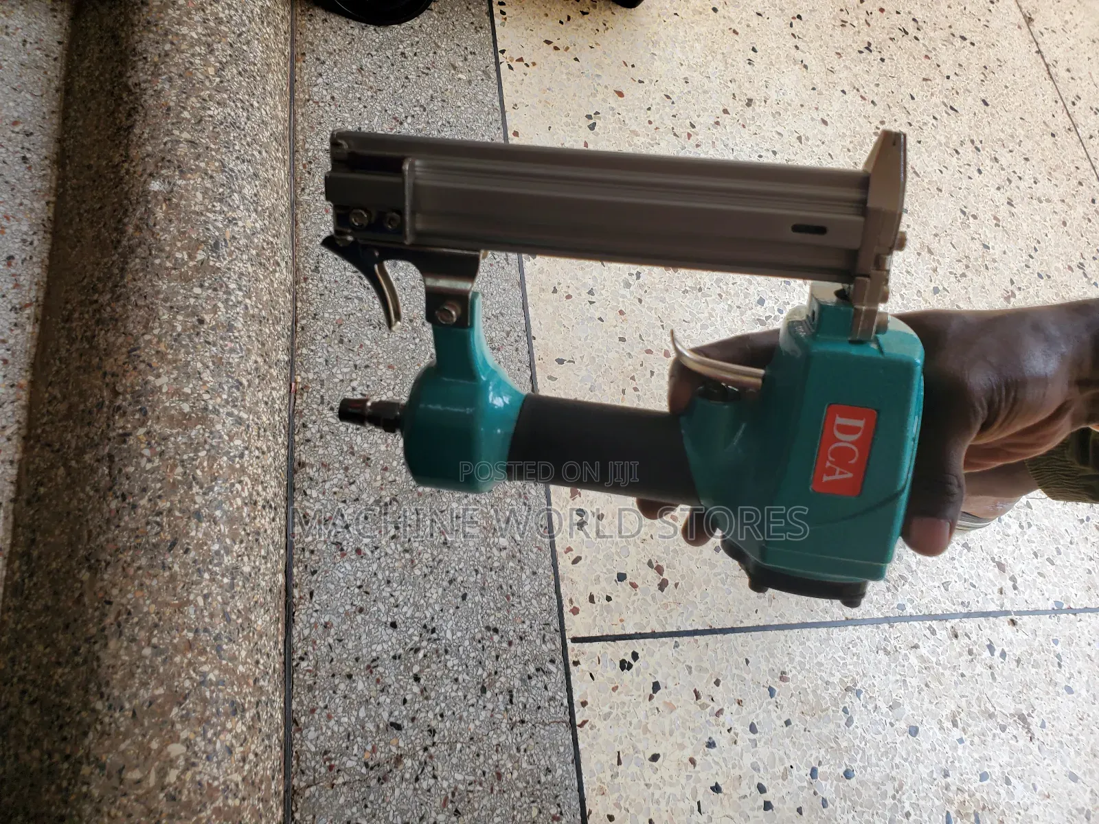 Pneumatic Staple Gun DCA