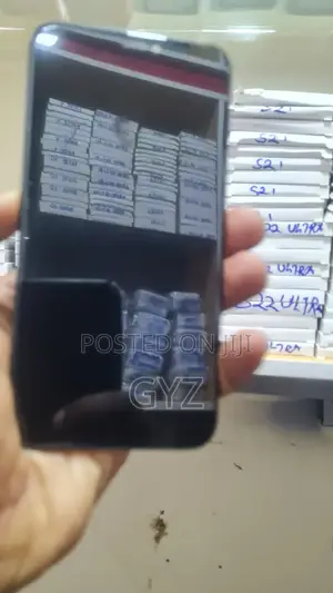 iPhone Xr LCD Screen Replacement