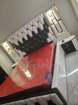 Modern King's Bed of 6 X 6 Feet