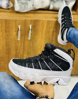 Original Air Jordan 9 Retro Black/Wolf Grey Sneakers