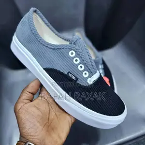 Original Black/Grey Vans Off the Wall Sneaker