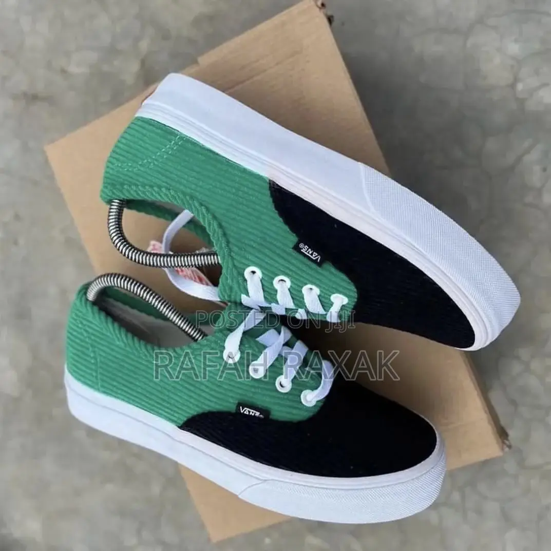 Original Quadral Black/Green Vans Off the Wall
