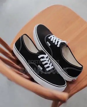 Original Unisex Black/White Vans Off the Wall
