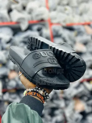 Triple Black Gucci Dapadan. Slide Sandals