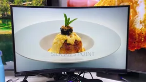 Samsung 27" G7 Curved Monitor