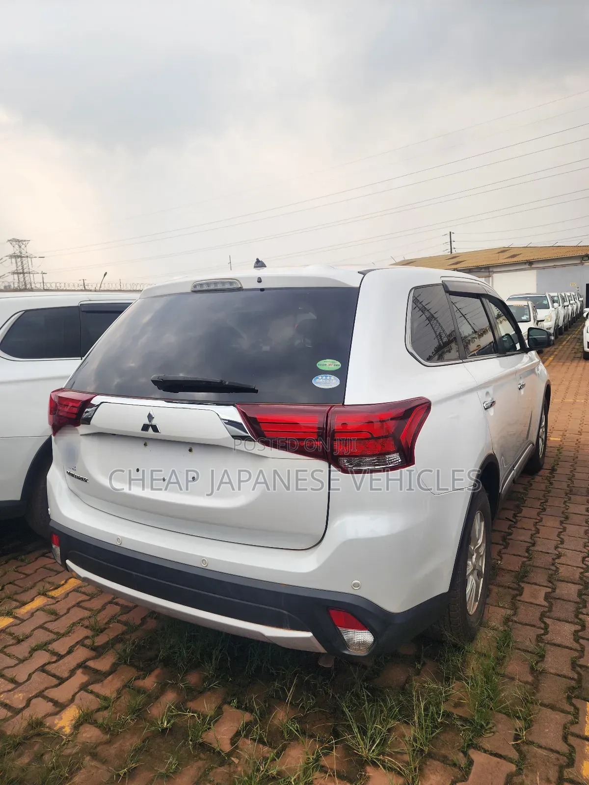 Mitsubishi Outlander 2016 White