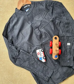 Grey Long Sleeve Shirt. Double Pocket