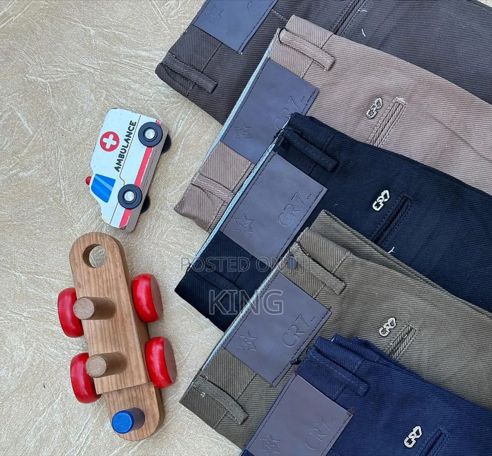 Kaki Pants. Gentles