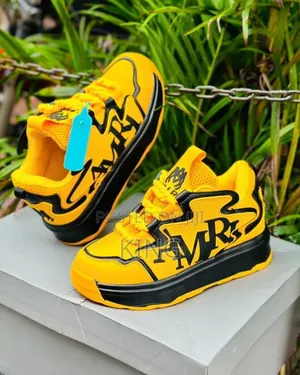 Amiri Premium Sneakers. Yellow
