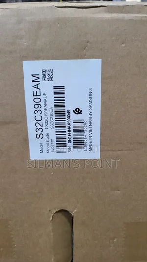 Samsung 32" S3 Curved Monitor