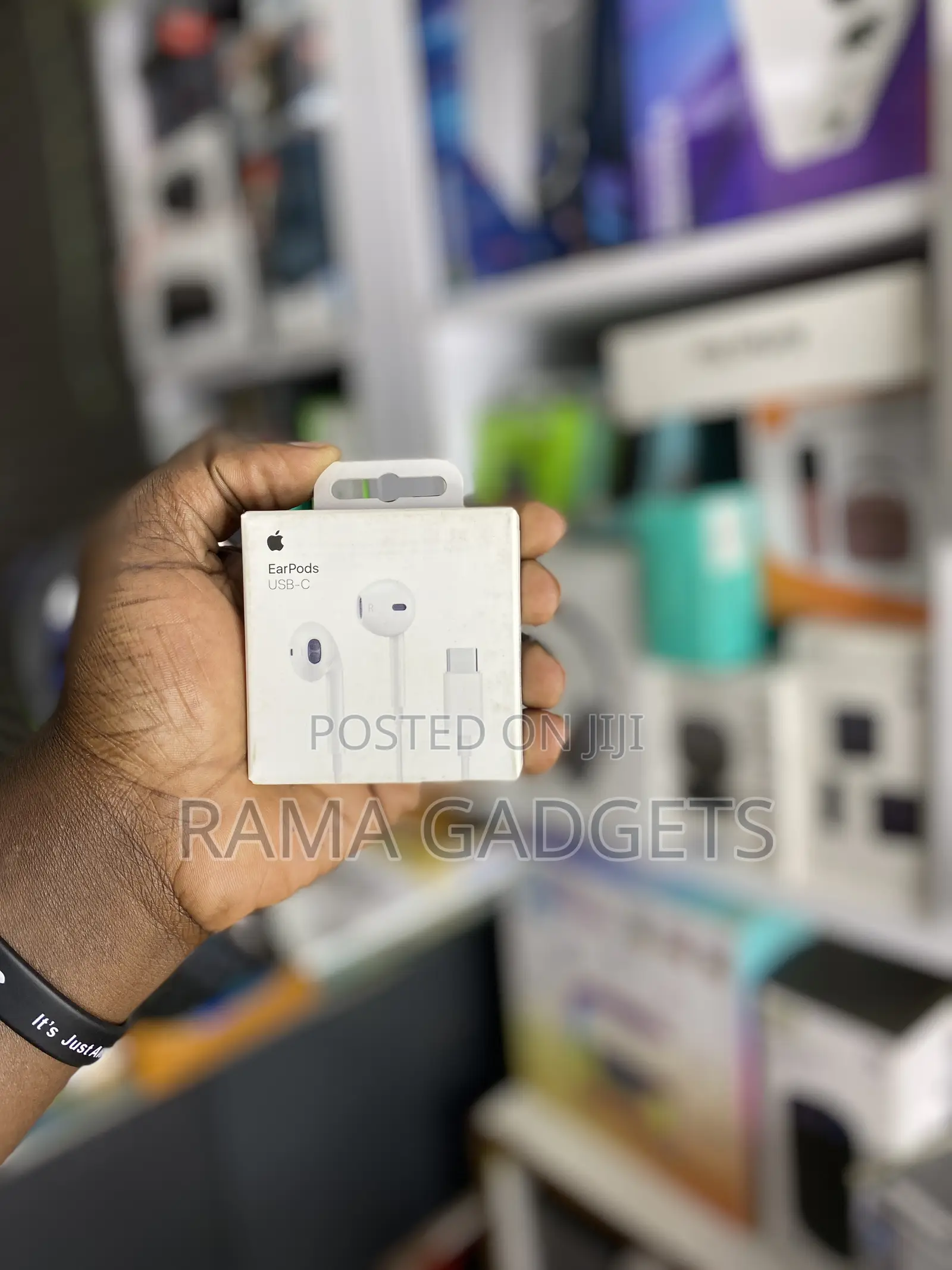 Apple Earpods With USB-C Connector
