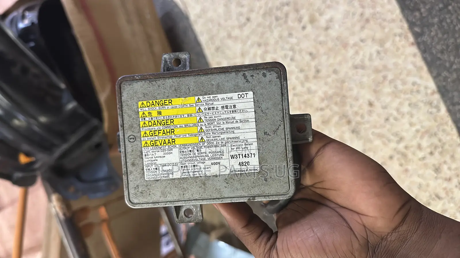 Mitsubishi Headlamp Motor / Computer