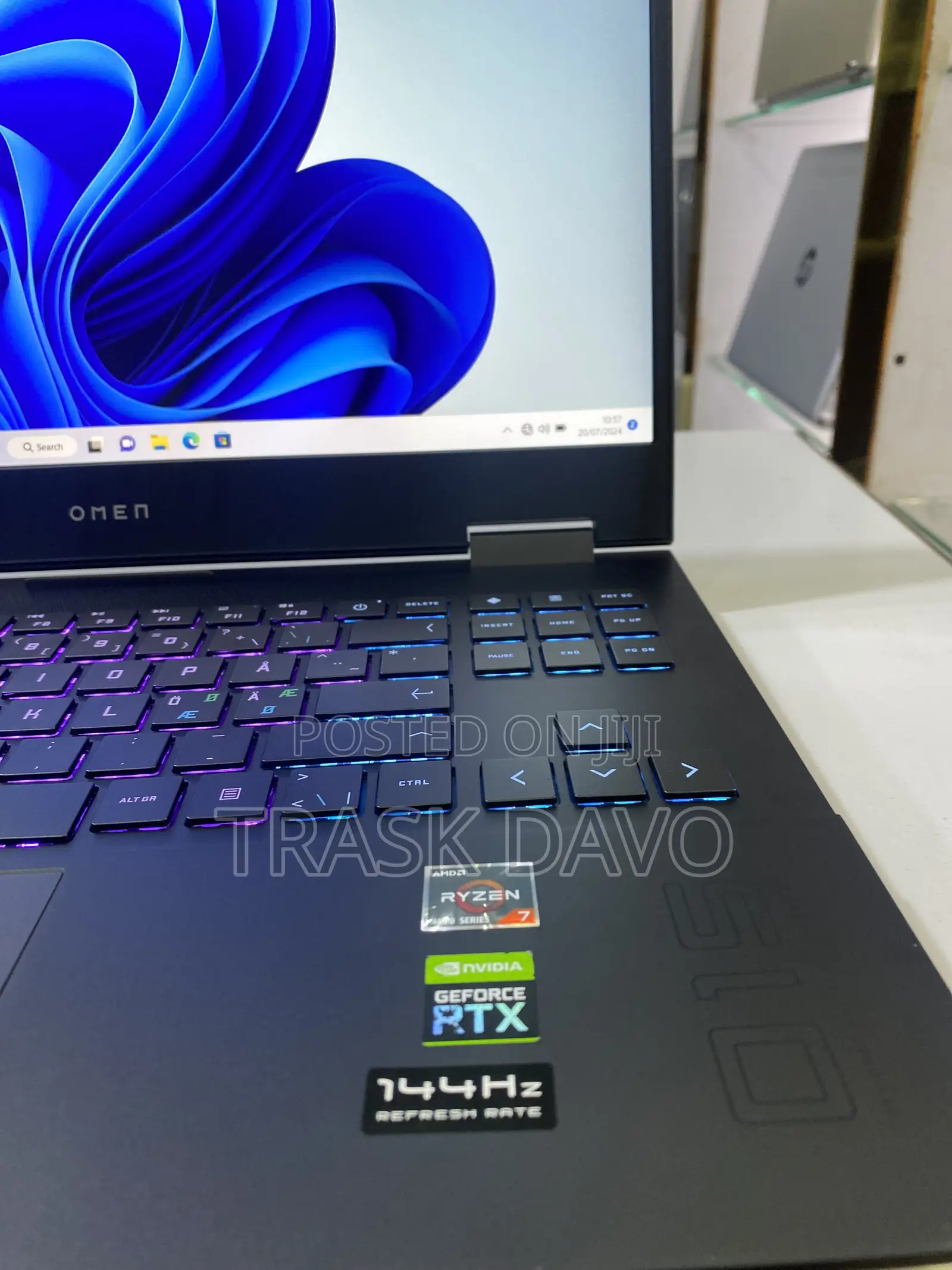New Laptop 16GB Intel Core I7 HDD+SSD 512GB