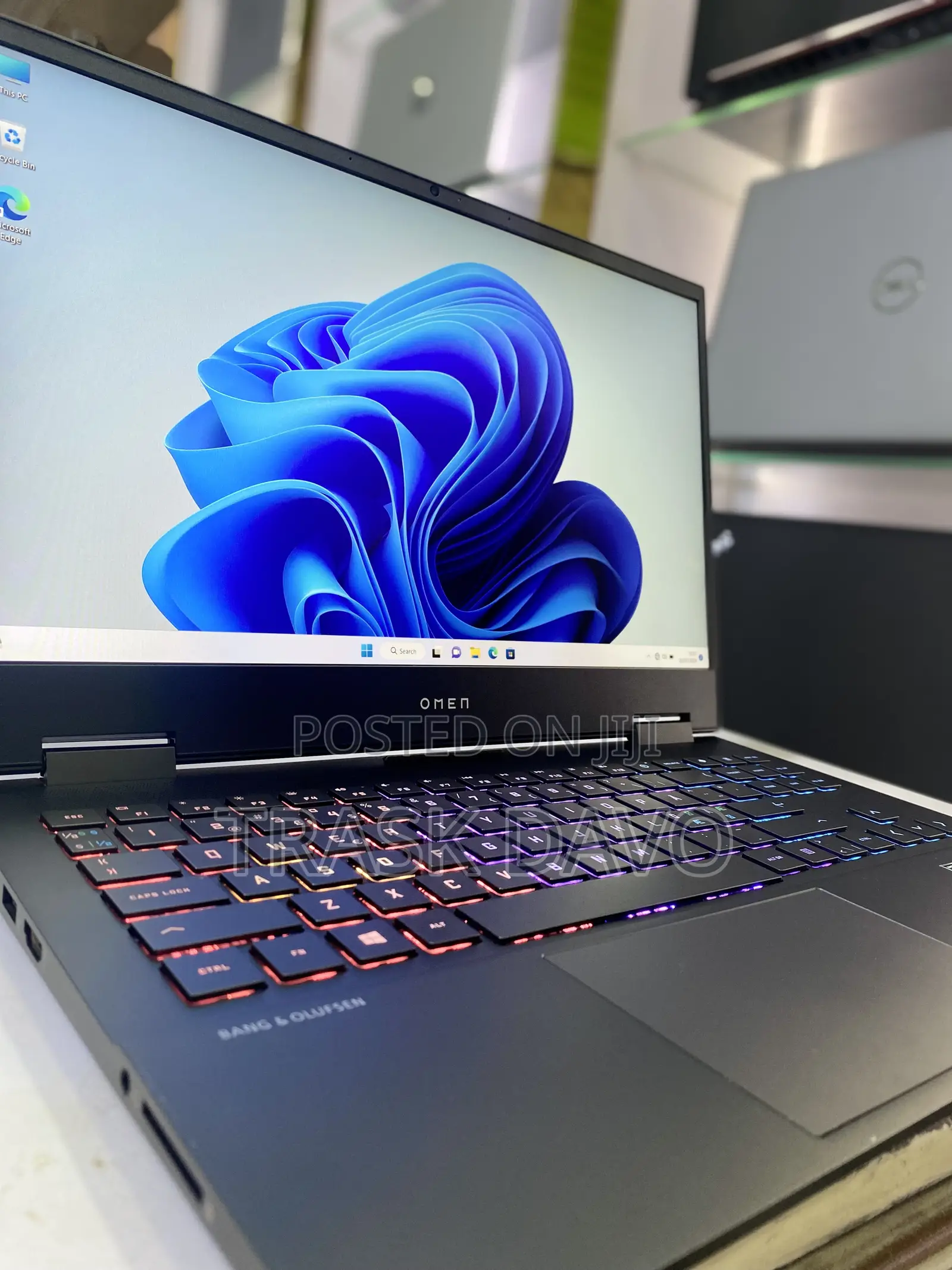 New Laptop 16GB Intel Core I7 HDD+SSD 512GB
