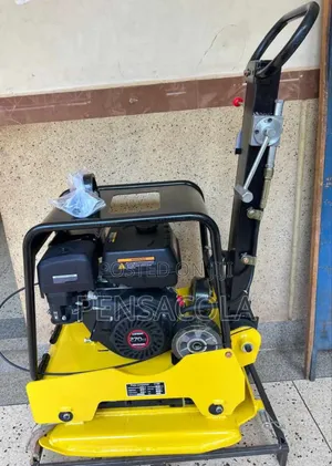 Flat Compactor (Petrol )