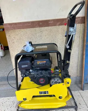 Flat Compactor (Petrol )