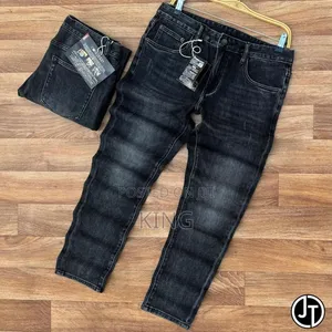 Dus Jeans.