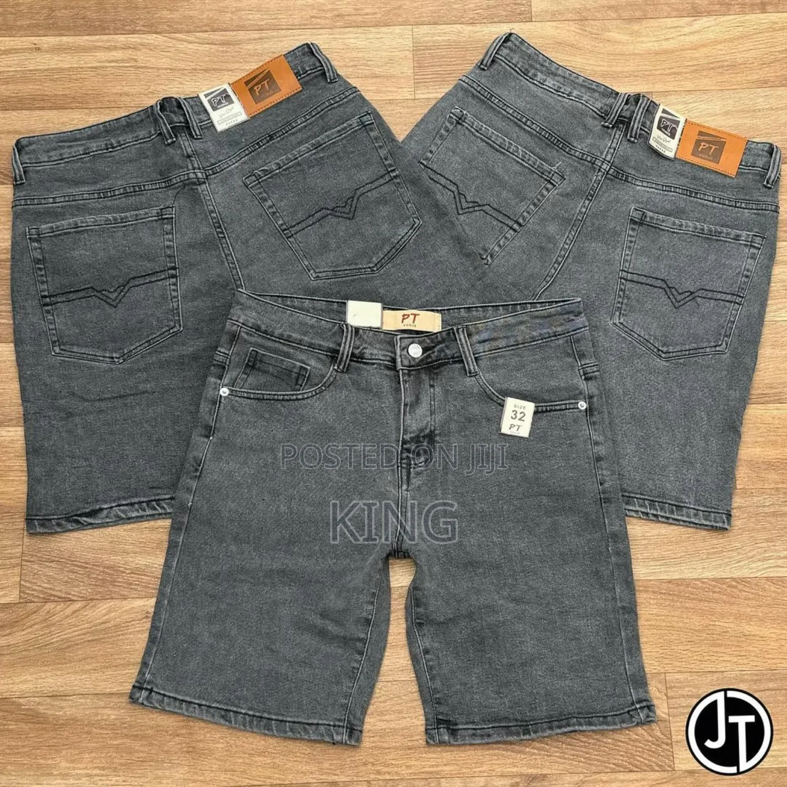 Due Short Jeans