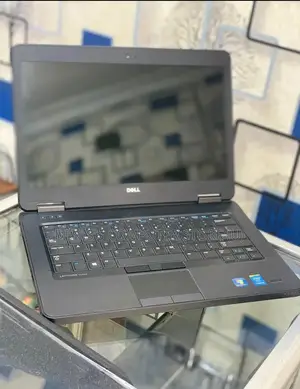 Laptop Dell Latitude 5440 4GB Intel Core I3 SSD 256GB