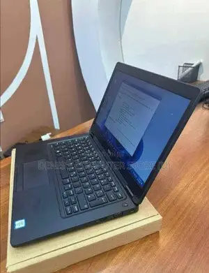 Laptop Dell Latitude 5480 8GB Intel Core I5 HDD+SSD 250GB