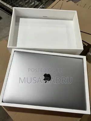 New Laptop Apple MacBook Pro 2019 16GB Intel Core I7 SSD 1T