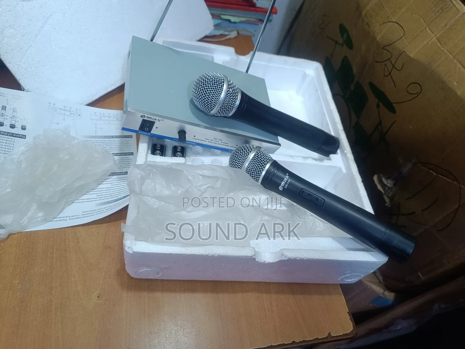 Wireless Microphone Max