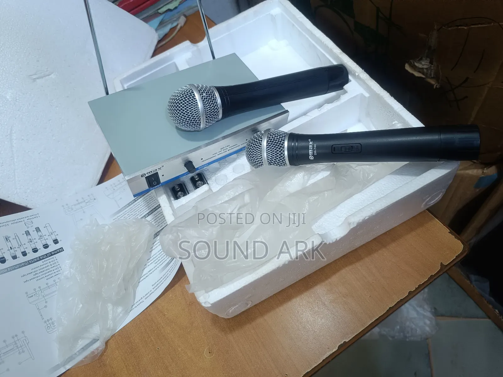 Wireless Microphone Max