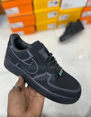 Nike Air Force 1 React' Triple Black