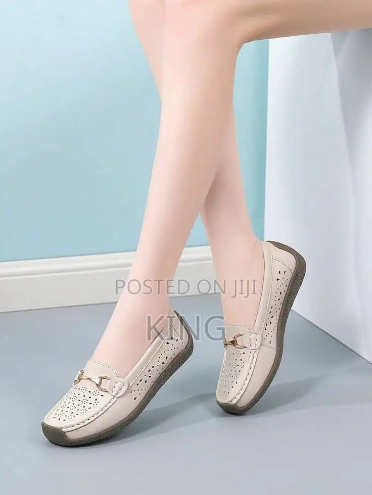 Classic Neshed Moccasins