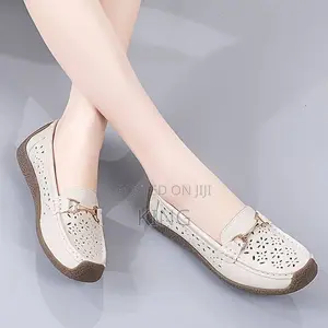Classic Neshed Moccasins