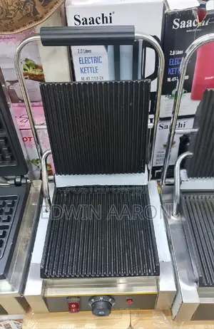 Commercial Single Sandwich Grill With Grooved Plates