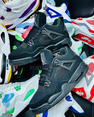 Nike Air Jordan 4 Black Cat'