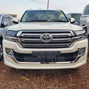 Toyota Land Cruiser 4.6 V8 VX-R 2014 White