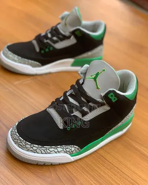 Air Jordan 3 Retro Pine Green