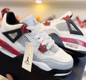 Air Jordan 4 X PSG Sneakers