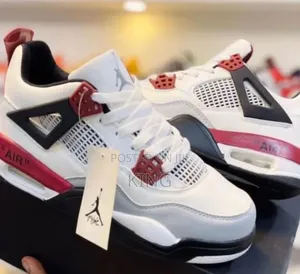 Air Jordan 4 X PSG Sneakers