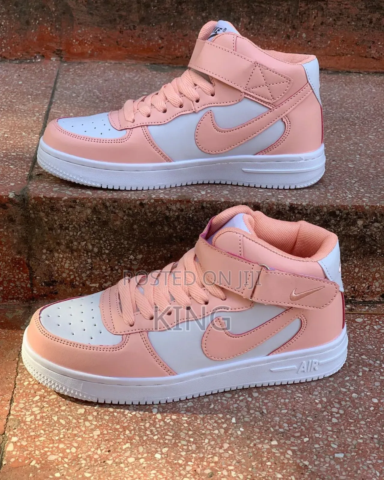 Pinky-White Air Force 1 High Premium Sneakers.
