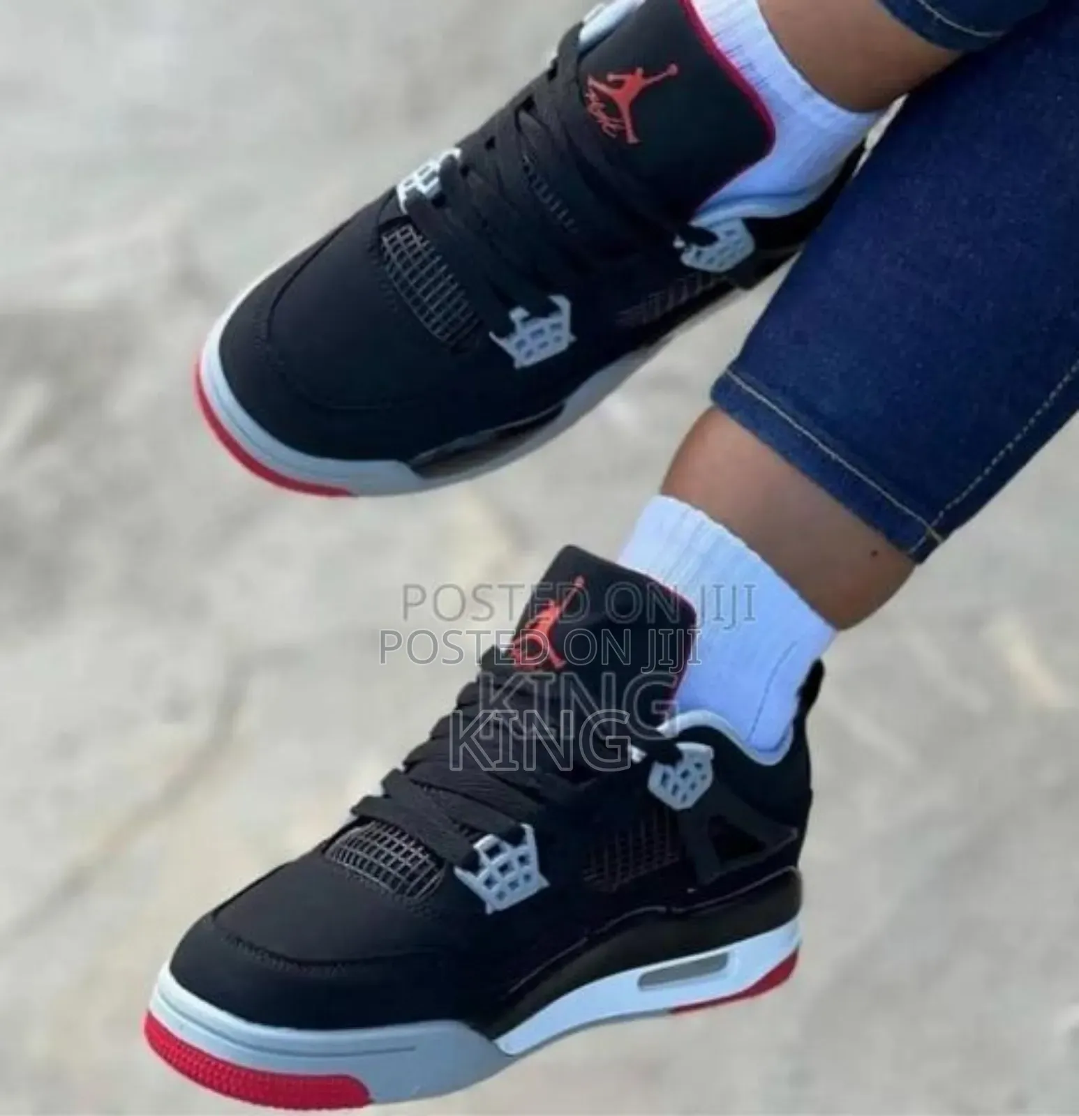 Air Jordan 4 Retro Bred' Sneakers