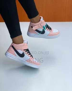 Airforce Nike Ladies Sneakers