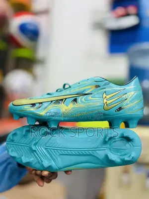 Latest Design Nike Football Shoes