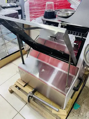 Commercial Bread Slicer Machine