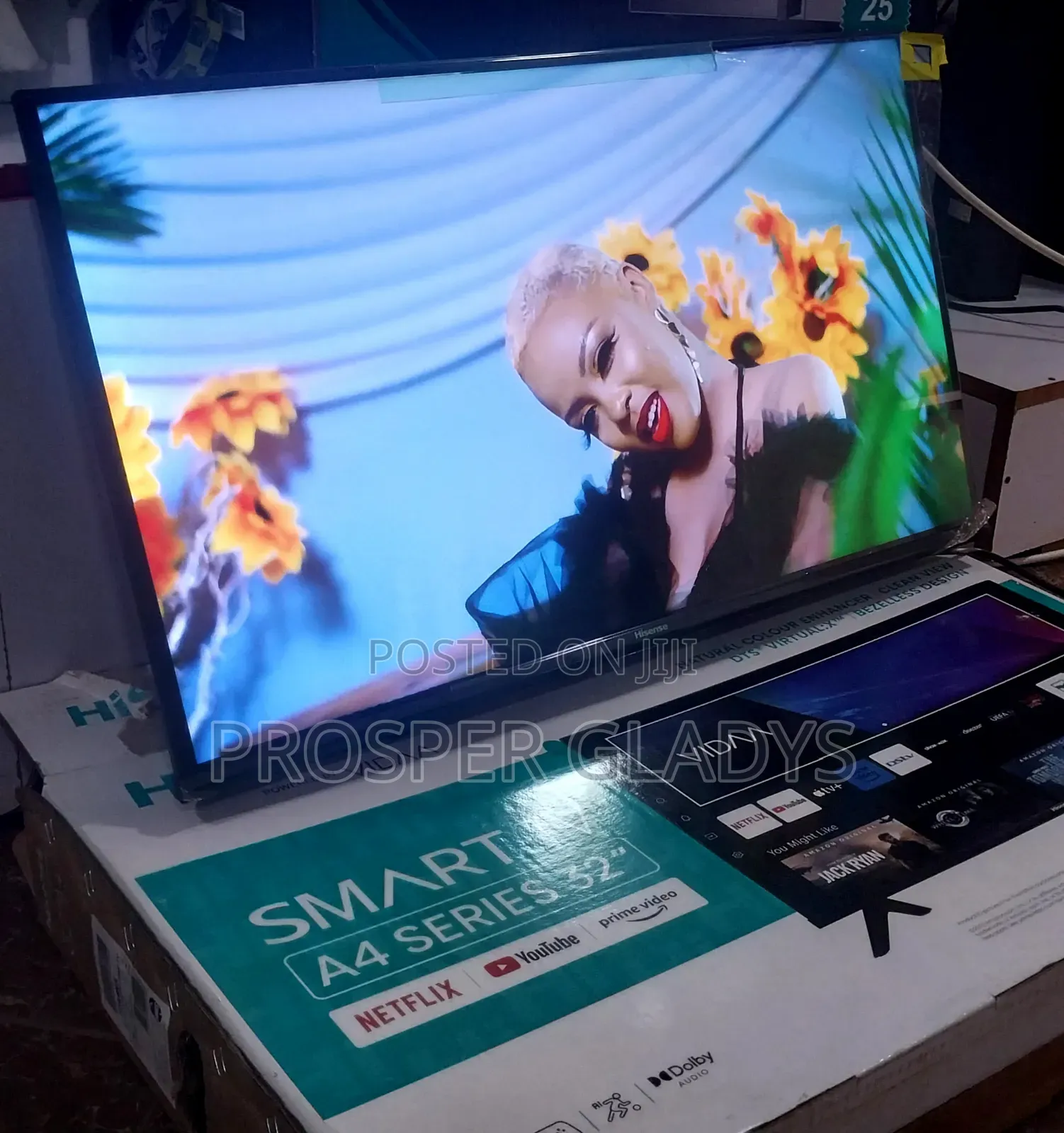 Hisense 32 Smart Digital Flat Screen