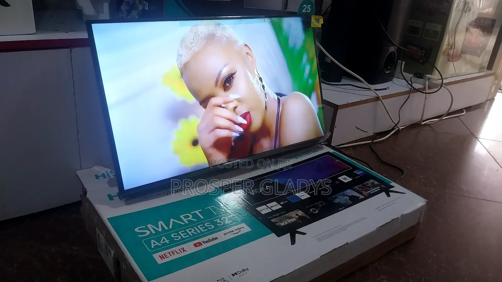 Hisense 32 Smart Digital Flat Screen