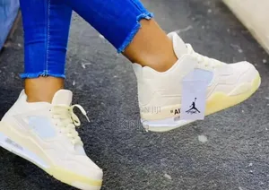 Air Jordan 4 Off-White Sneakers